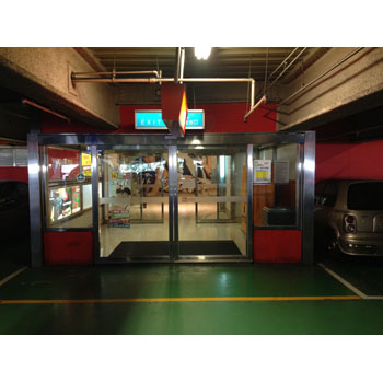 夢時代停車場